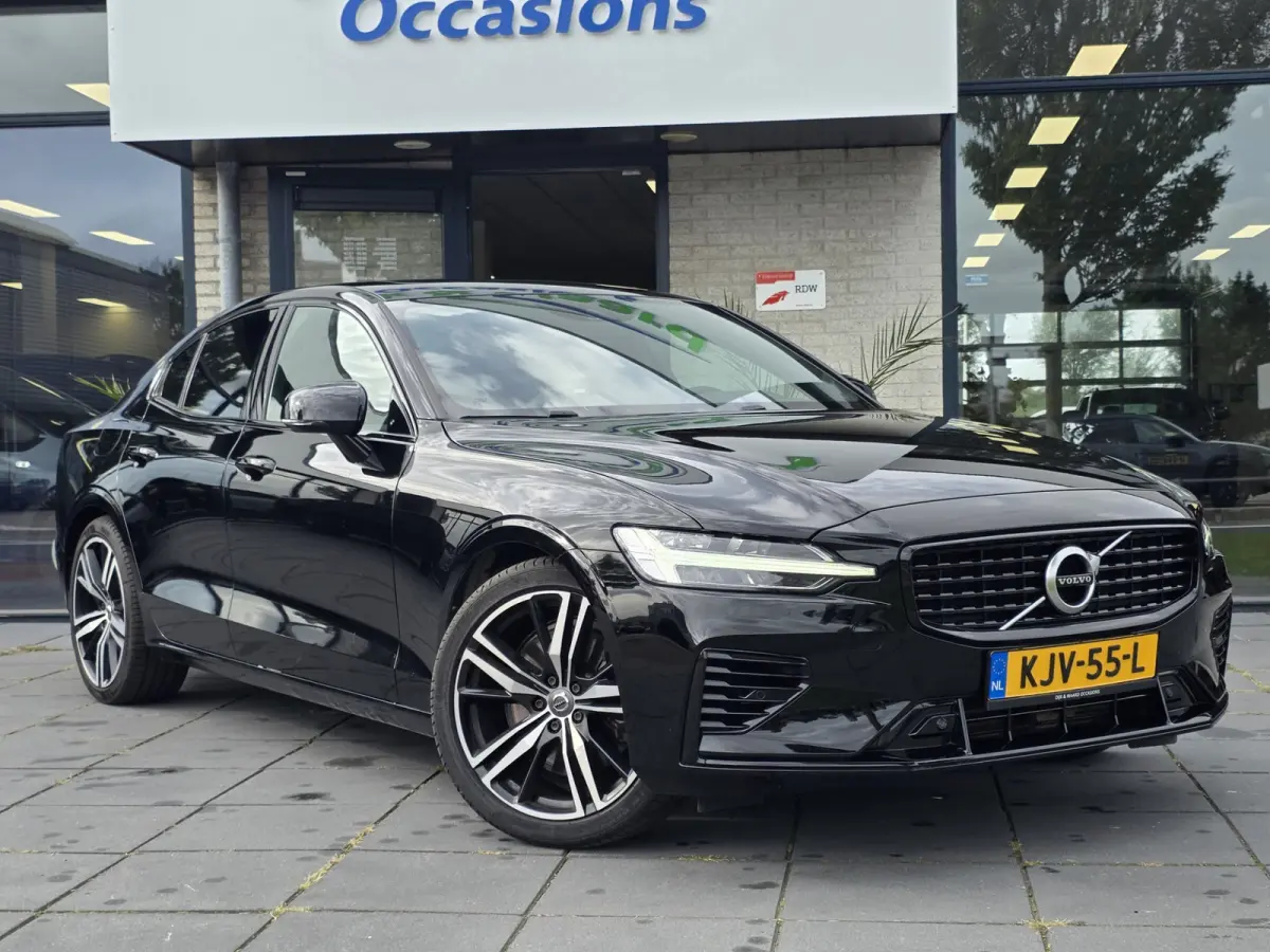 2.0 Recharge T8 AWD R-Design Plug-in hybrid – 390 pk – Pano – Leder