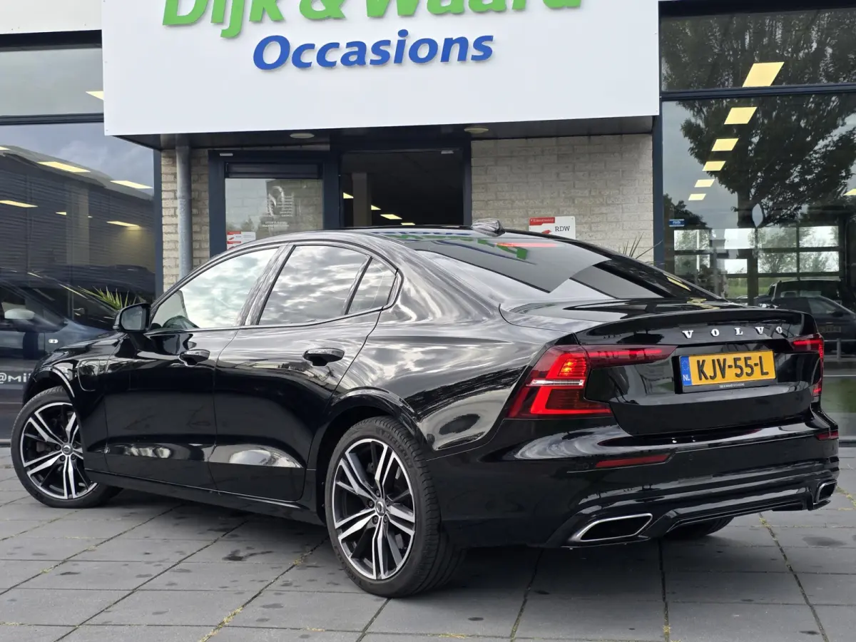 2.0 Recharge T8 AWD R-Design Plug-in hybrid – 390 pk – Pano – Leder