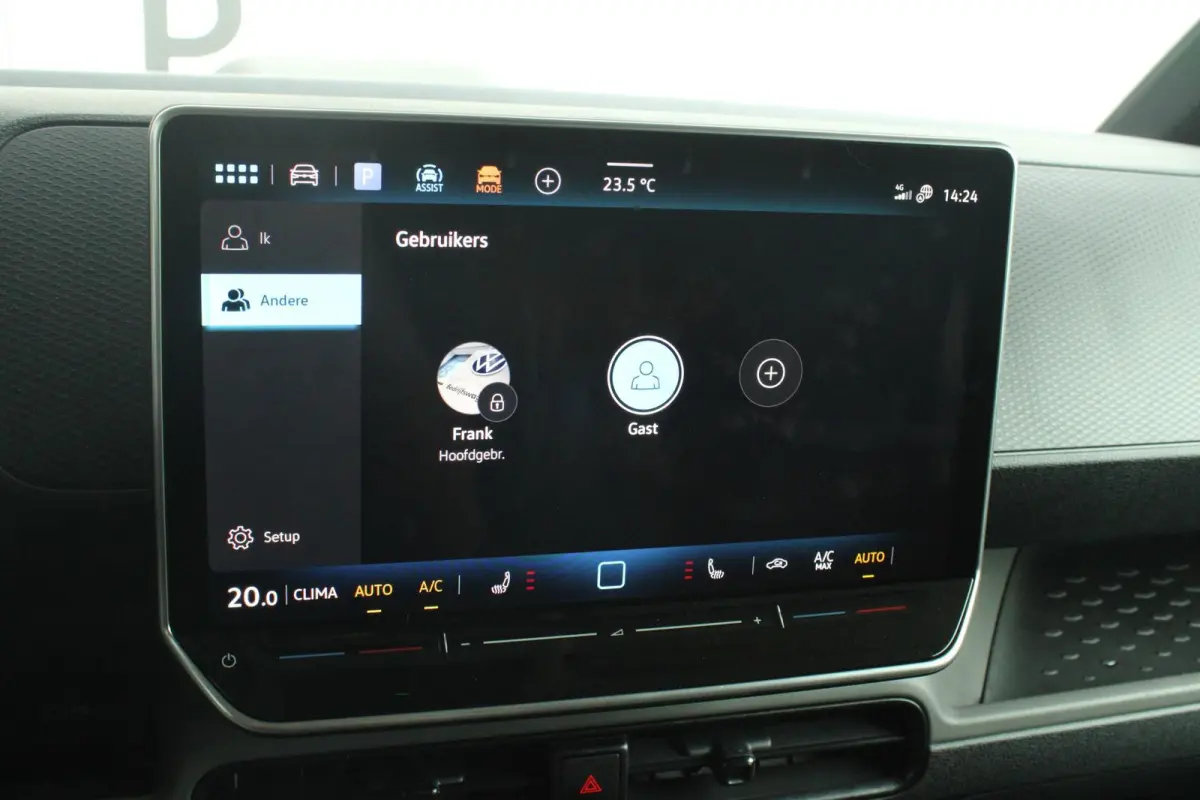 286pk 79 kWh | 20" Velgen | Trekhaak | Assistentie Pakket