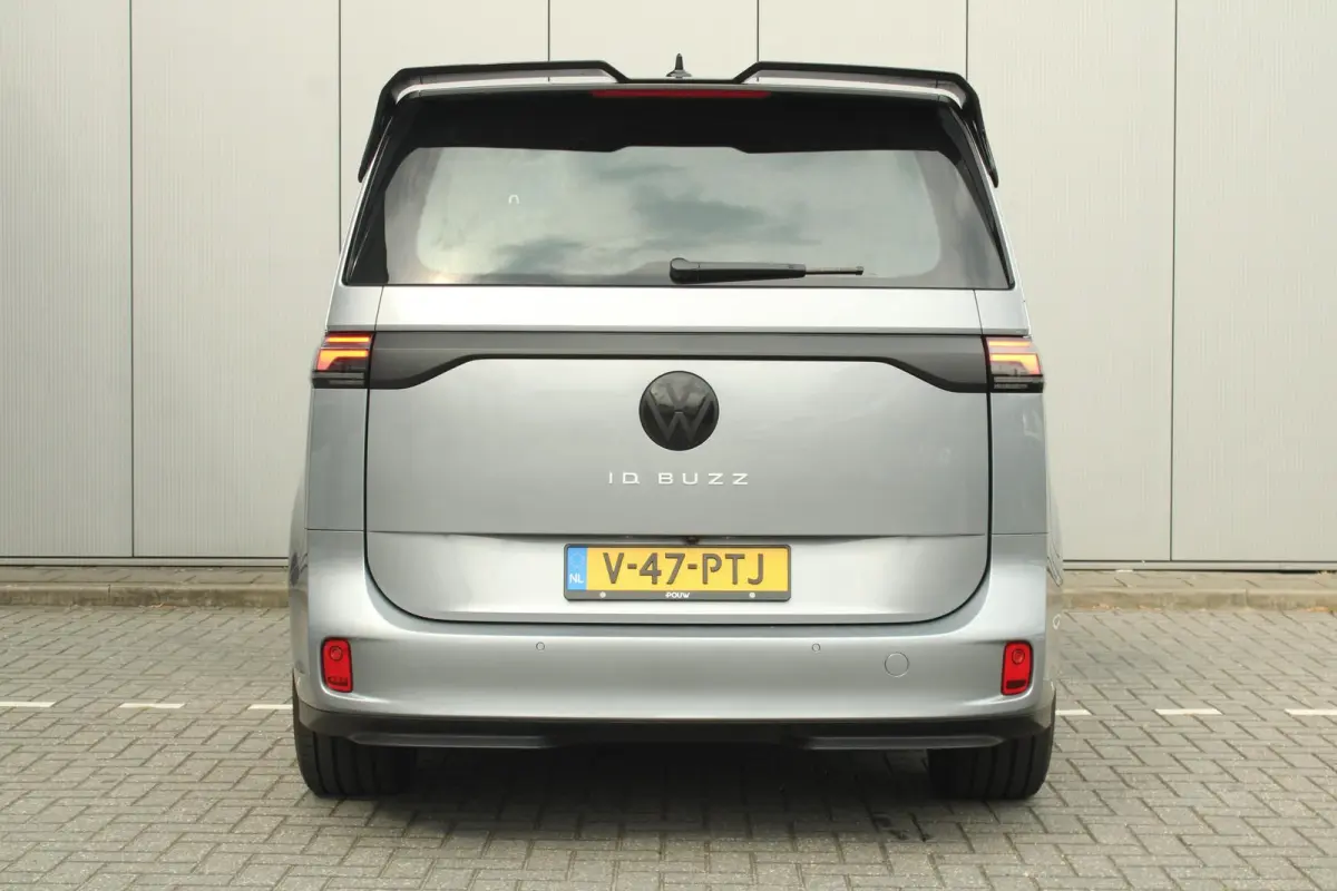 286pk 79 kWh | 20" Velgen | Trekhaak | Assistentie Pakket