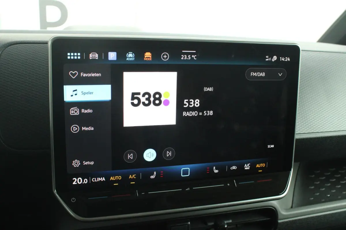 286pk 79 kWh | 20" Velgen | Trekhaak | Assistentie Pakket