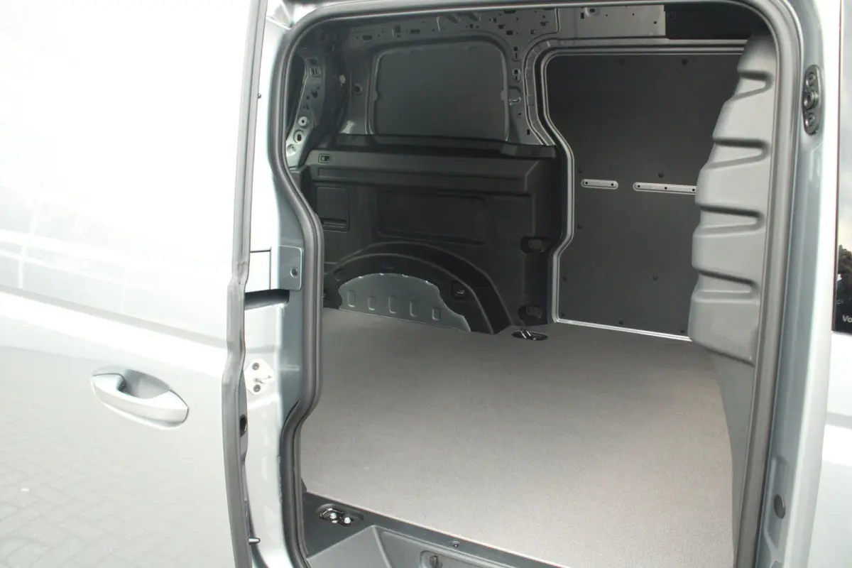 286pk 79 kWh | 20" Velgen | Trekhaak | Assistentie Pakket