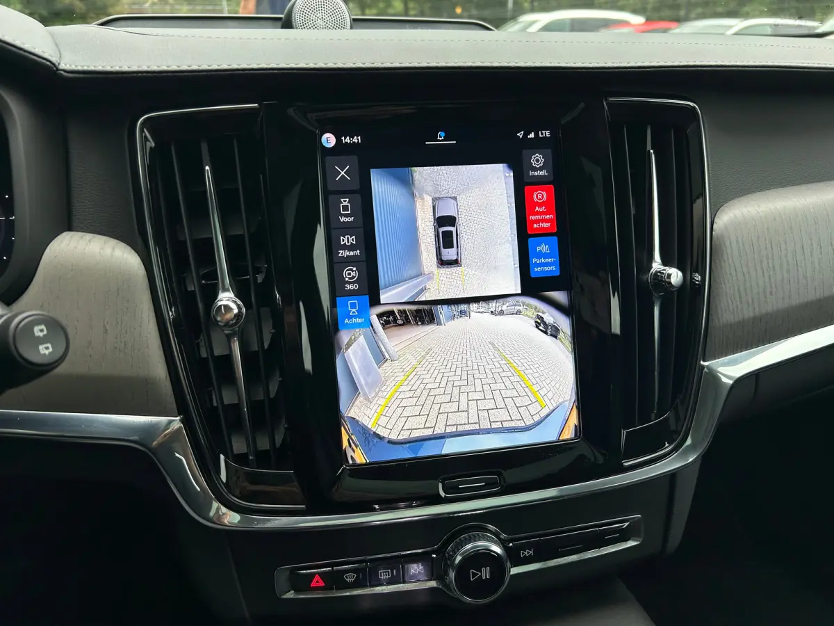 2.0 T8 Plug-in hybrid AWD Ultra Dark | Luchtvering | Massage | Bowers&Wilkins | SoH97% | HU-Display |