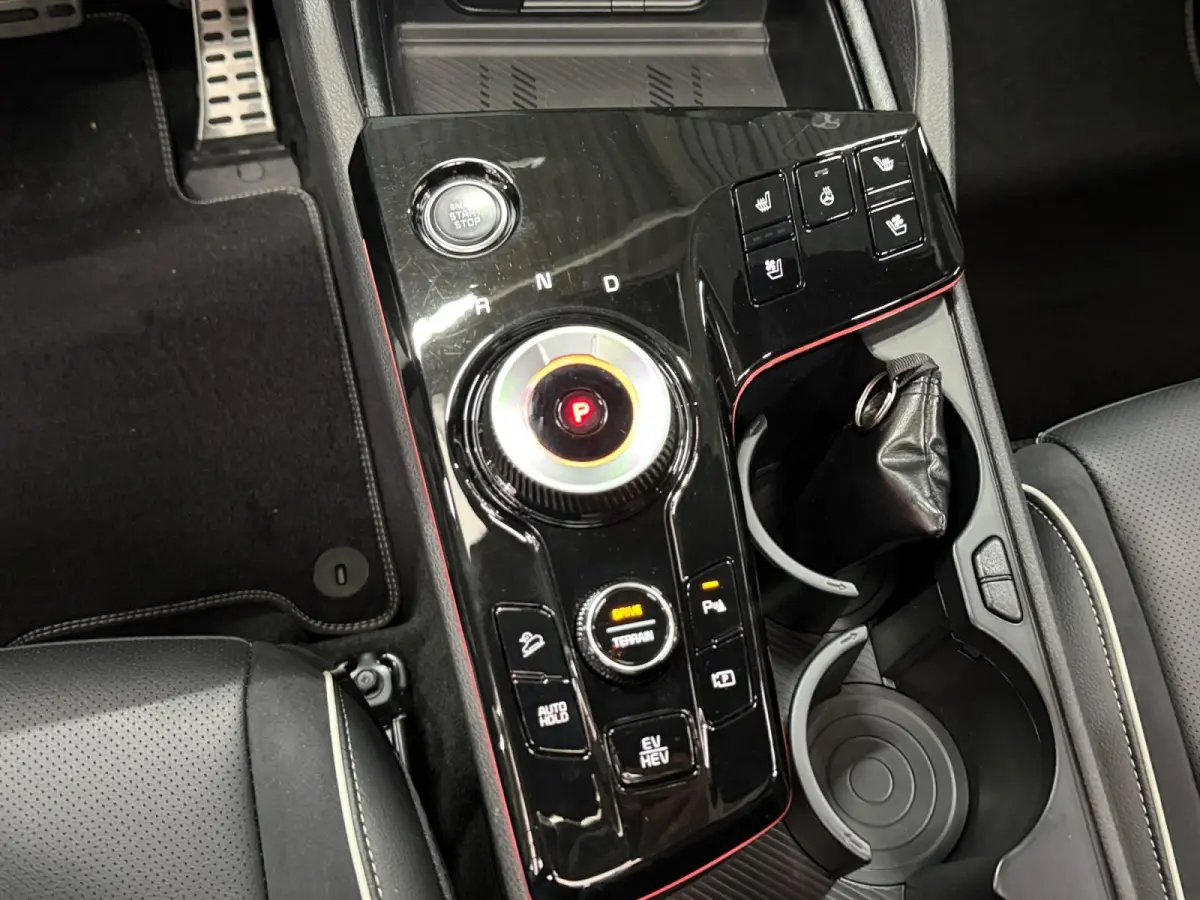 1.6 T-GDi Plug-in Hybrid AWD GT-PlusLine TREKHAAK ! | RESTERENDE FABRIEKSGARANTIE TM 2034 | MEEST LUXE UITVOERING | Z.G.A.N. !