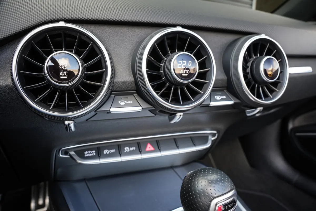 2.0 TFSI Competition | Virtual Dashboard | Leder/Alcantara | Metallic Lak | LED | Stoelverwarming | Clima | CC |