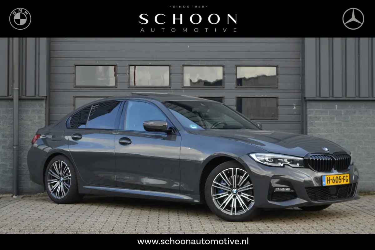 330i High Executive | M-PAKKET | ACC | SCHUIFDAK | TREKHAAK |