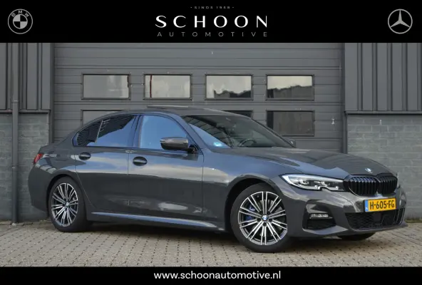 330i High Executive | M-PAKKET | ACC | SCHUIFDAK | TREKHAAK |