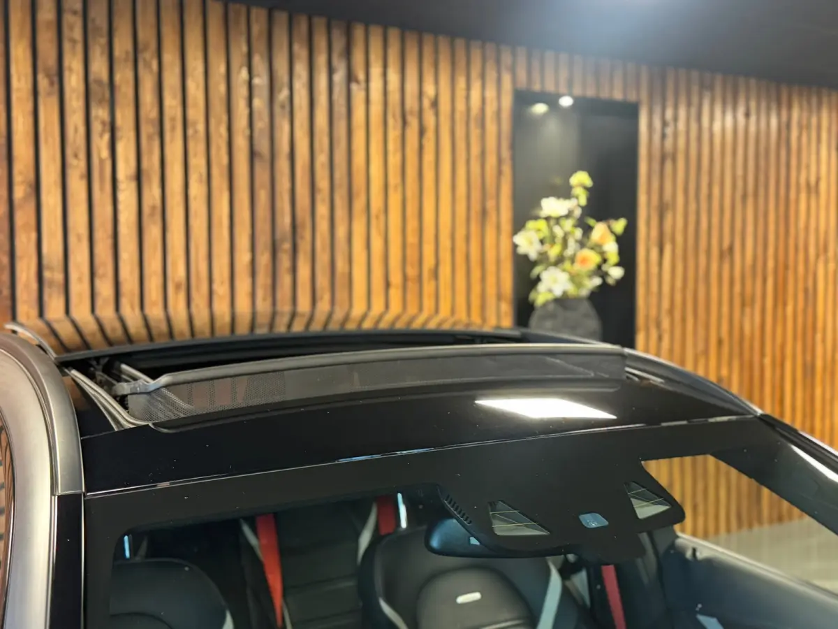 AMG 63 S / Keramisch / Burmester / Pano / Magno / 360 Camera / Memory