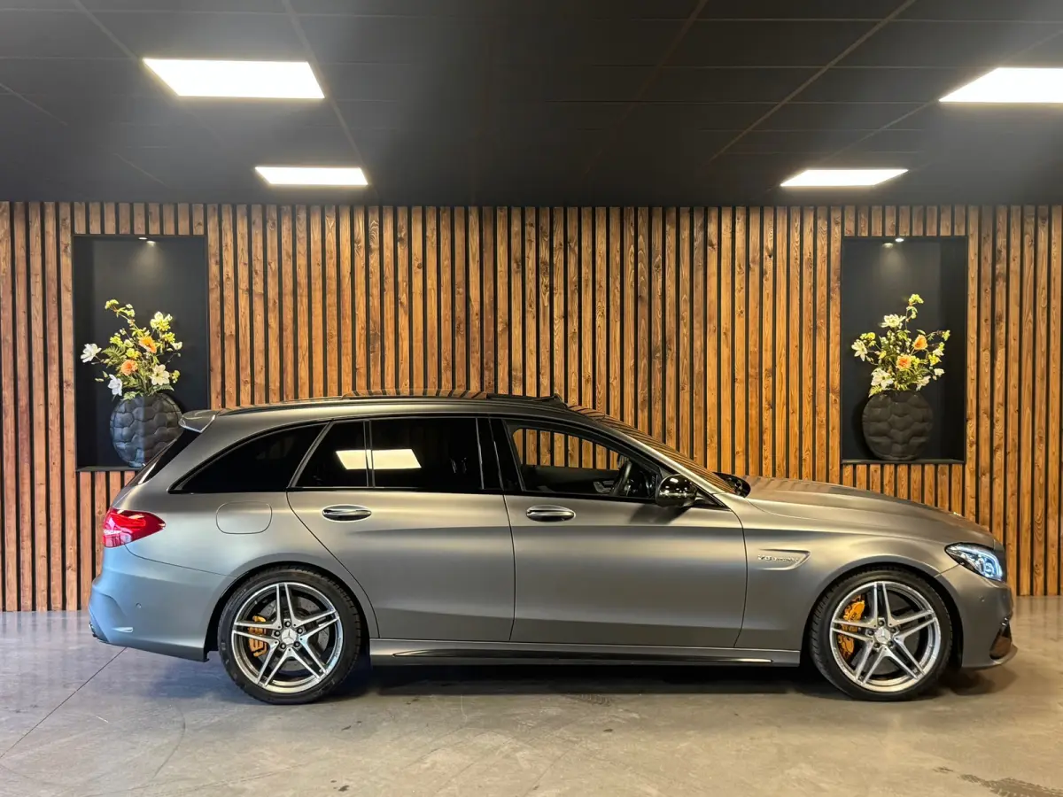 AMG 63 S / Keramisch / Burmester / Pano / Magno / 360 Camera / Memory