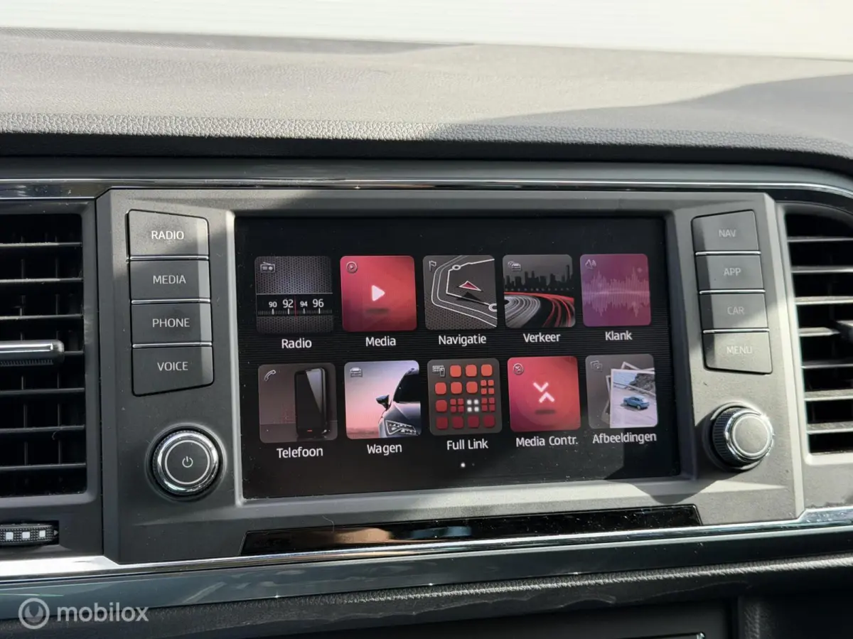 1.5 TSI Style Business Intense CarPlay Camera DAB+