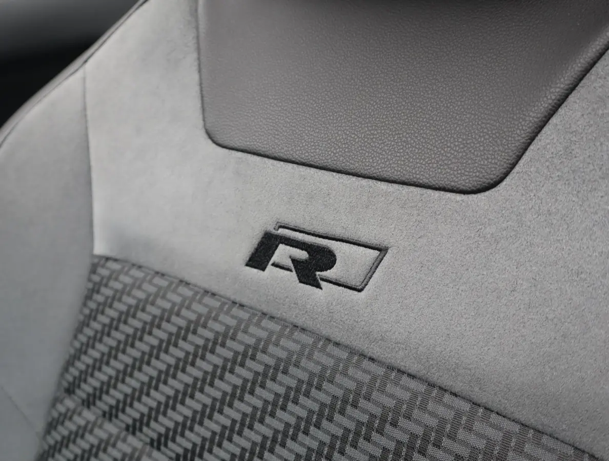 1.5 TSI R-Line | R sportstoelen | Stoelverwarming | Automaat