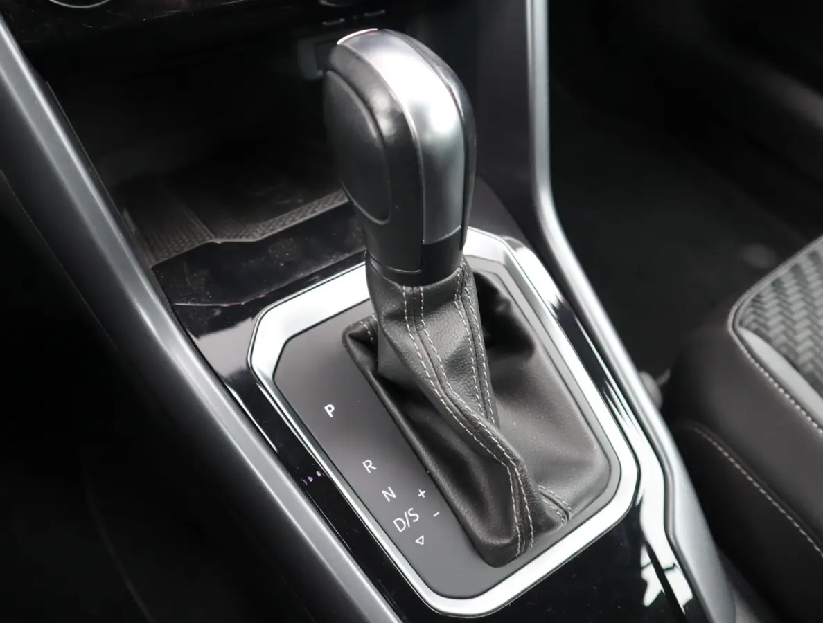 1.5 TSI R-Line | R sportstoelen | Stoelverwarming | Automaat