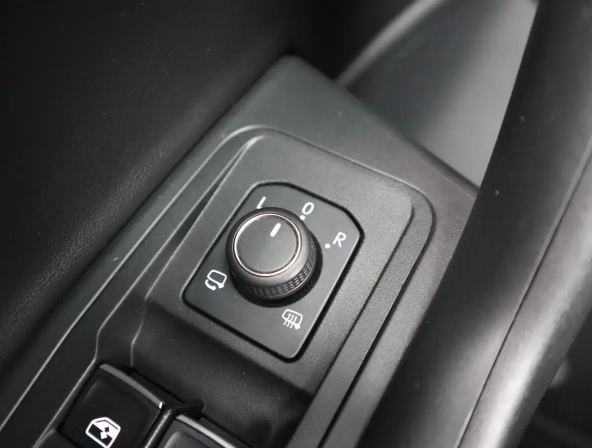 1.5 TSI R-Line | R sportstoelen | Stoelverwarming | Automaat