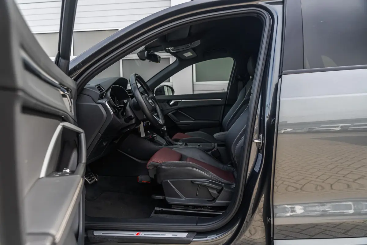 35 TFSI 150pk S-tronic S edition | Stoelverwarming | Adaptive Cruise Control | 19" Velgen