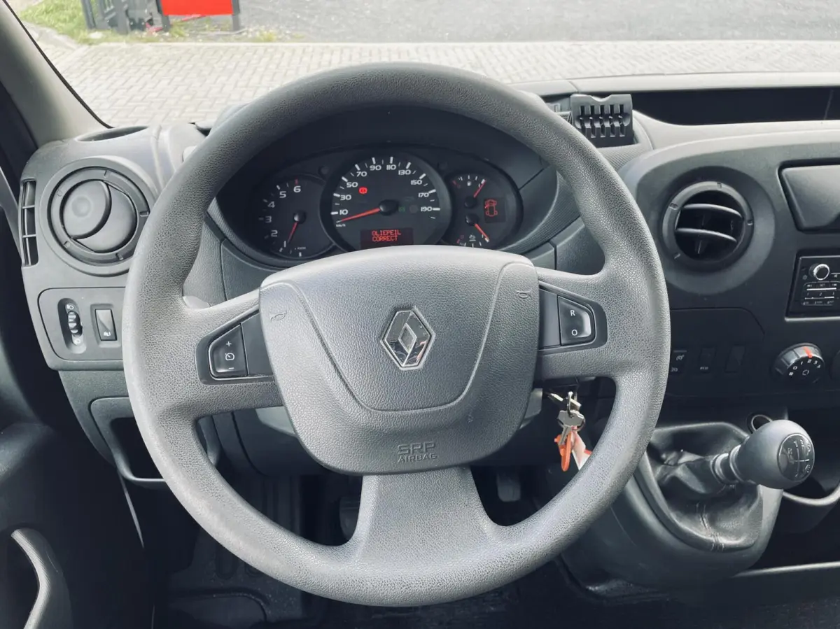 bestel EURO 6 T35 2.3 dCi L3H2