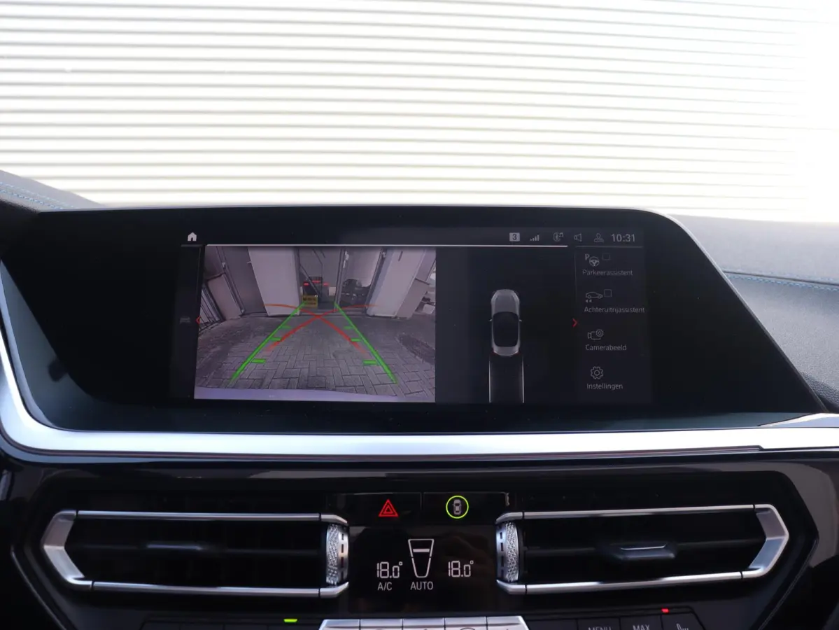 sDrive30i | High Executive | M Sportpakket | Head-Up | Adaptive Cruise Control | M Sportdifferentieel | Harman Kardon | Elektr. Stoelen | Comfort Access | 19'' LMV