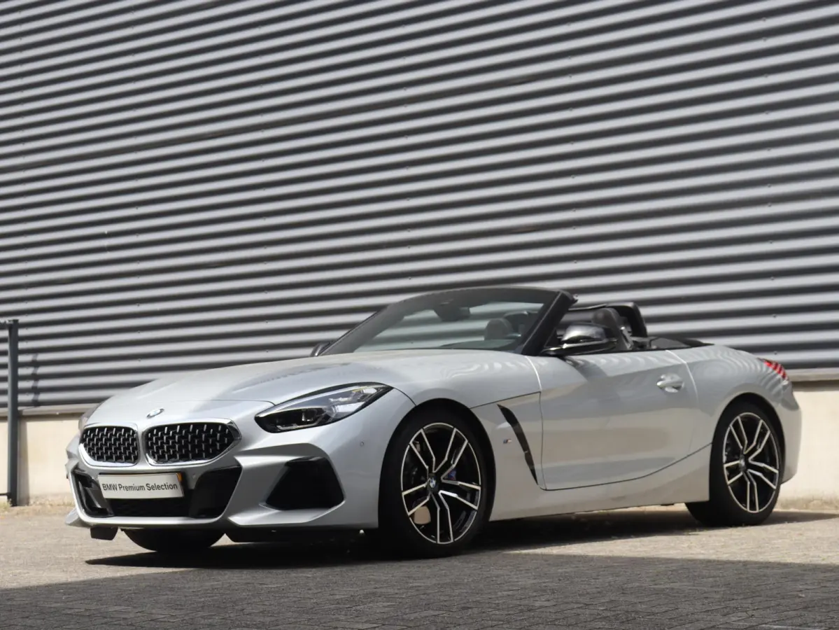 sDrive30i | High Executive | M Sportpakket | Head-Up | Adaptive Cruise Control | M Sportdifferentieel | Harman Kardon | Elektr. Stoelen | Comfort Access | 19'' LMV