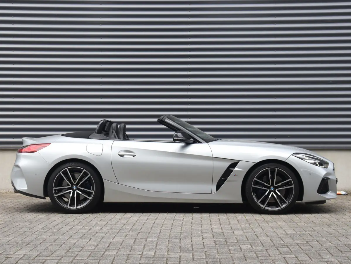 sDrive30i | High Executive | M Sportpakket | Head-Up | Adaptive Cruise Control | M Sportdifferentieel | Harman Kardon | Elektr. Stoelen | Comfort Access | 19'' LMV