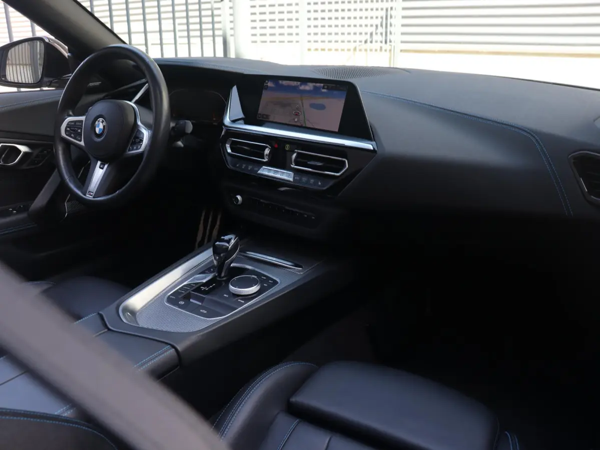 sDrive30i | High Executive | M Sportpakket | Head-Up | Adaptive Cruise Control | M Sportdifferentieel | Harman Kardon | Elektr. Stoelen | Comfort Access | 19'' LMV