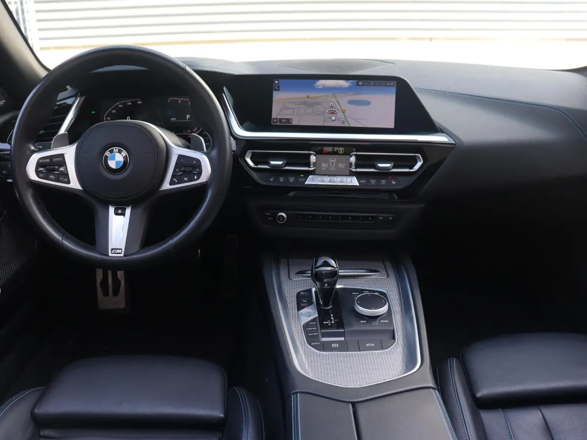 sDrive30i | High Executive | M Sportpakket | Head-Up | Adaptive Cruise Control | M Sportdifferentieel | Harman Kardon | Elektr. Stoelen | Comfort Access | 19'' LMV