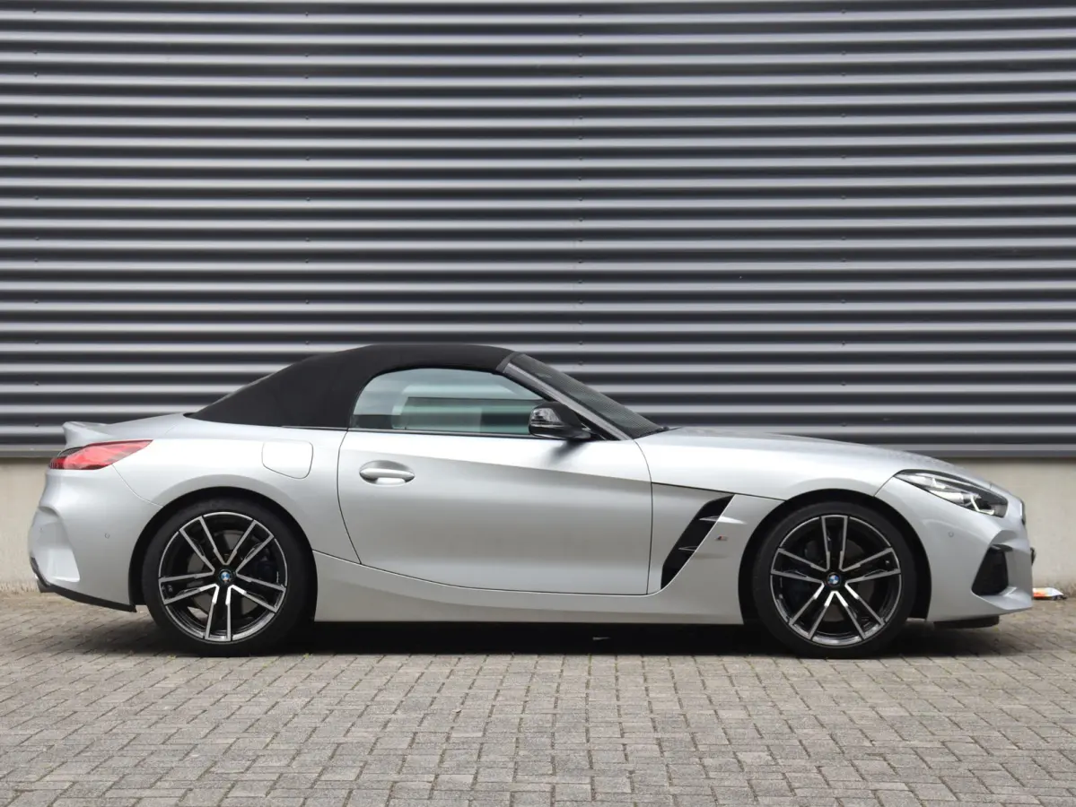 sDrive30i | High Executive | M Sportpakket | Head-Up | Adaptive Cruise Control | M Sportdifferentieel | Harman Kardon | Elektr. Stoelen | Comfort Access | 19'' LMV