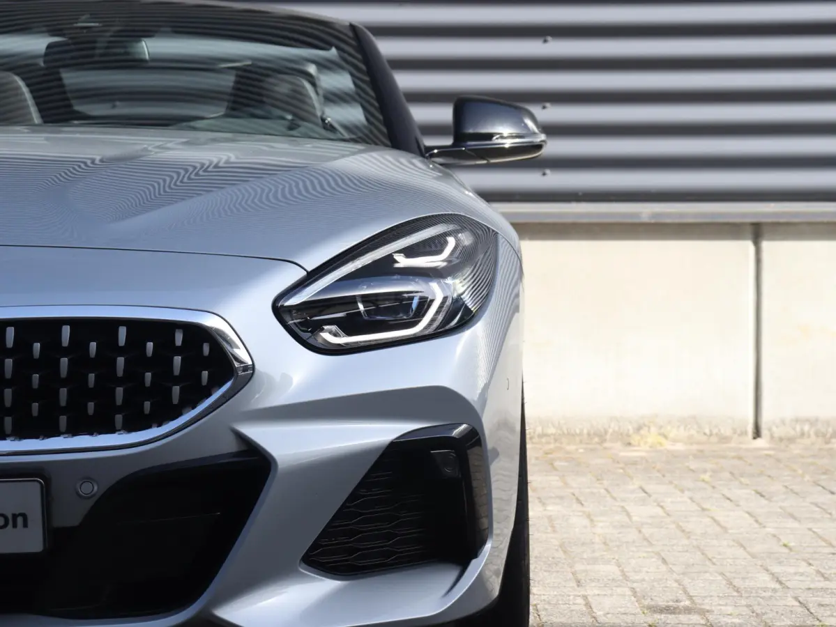 sDrive30i | High Executive | M Sportpakket | Head-Up | Adaptive Cruise Control | M Sportdifferentieel | Harman Kardon | Elektr. Stoelen | Comfort Access | 19'' LMV