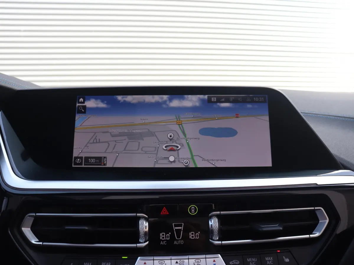 sDrive30i | High Executive | M Sportpakket | Head-Up | Adaptive Cruise Control | M Sportdifferentieel | Harman Kardon | Elektr. Stoelen | Comfort Access | 19'' LMV