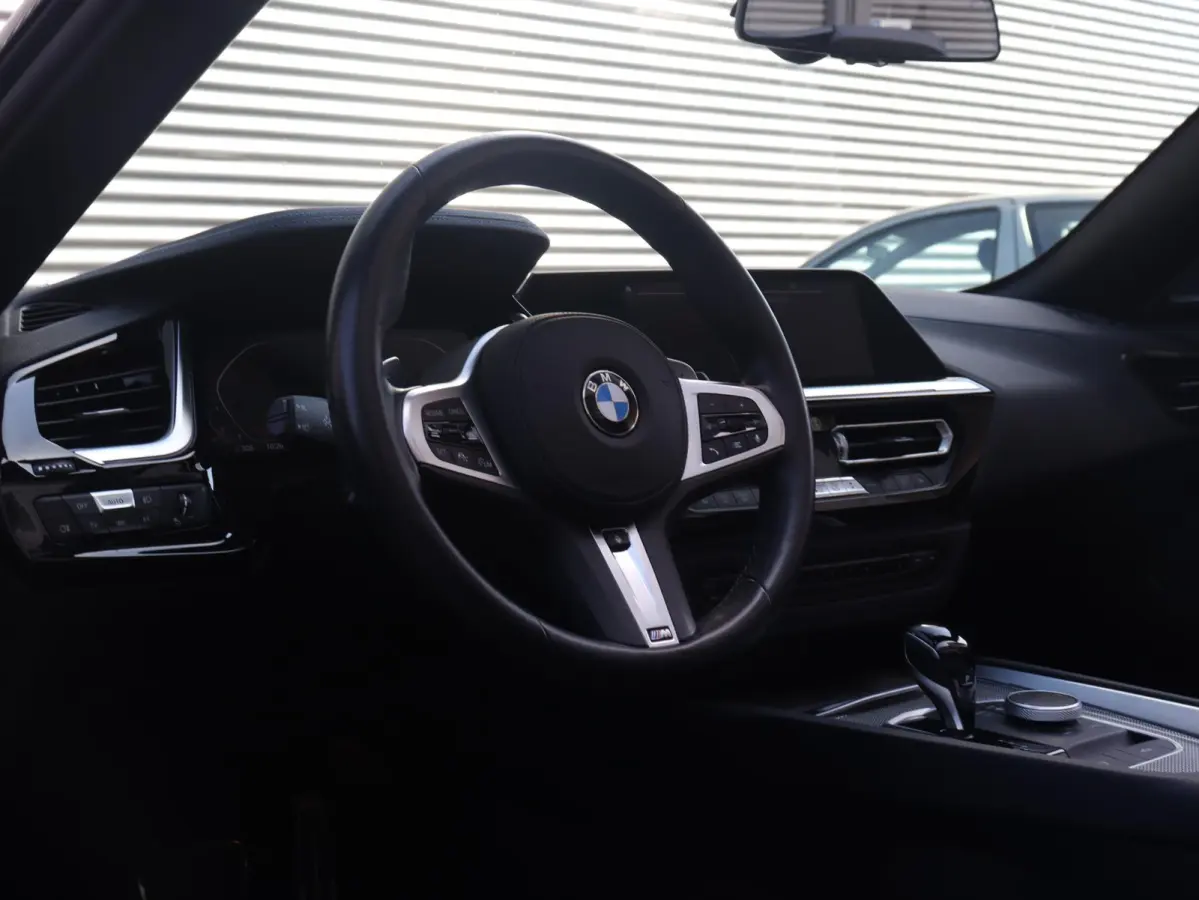 sDrive30i | High Executive | M Sportpakket | Head-Up | Adaptive Cruise Control | M Sportdifferentieel | Harman Kardon | Elektr. Stoelen | Comfort Access | 19'' LMV