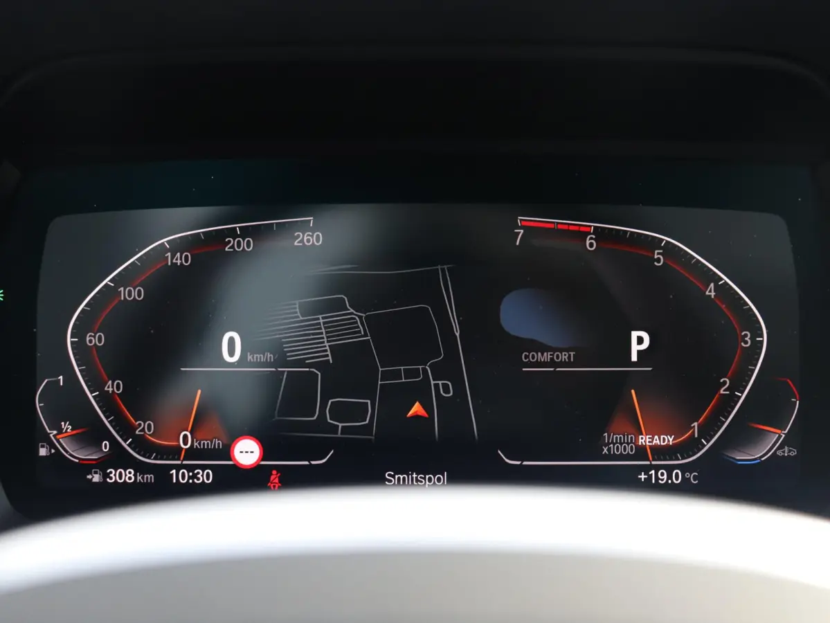 sDrive30i | High Executive | M Sportpakket | Head-Up | Adaptive Cruise Control | M Sportdifferentieel | Harman Kardon | Elektr. Stoelen | Comfort Access | 19'' LMV