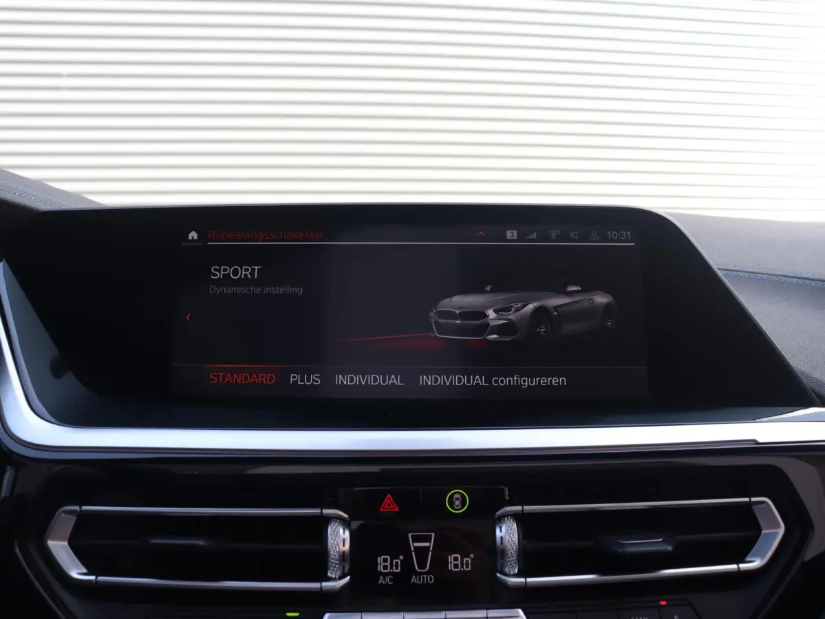 sDrive30i | High Executive | M Sportpakket | Head-Up | Adaptive Cruise Control | M Sportdifferentieel | Harman Kardon | Elektr. Stoelen | Comfort Access | 19'' LMV