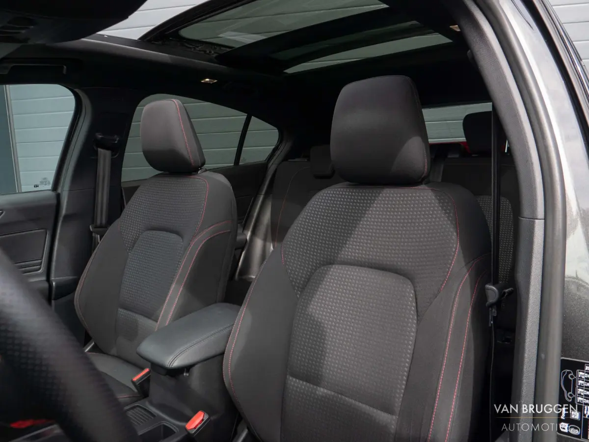 1.0 EcoBoost ST Line Pano B&O