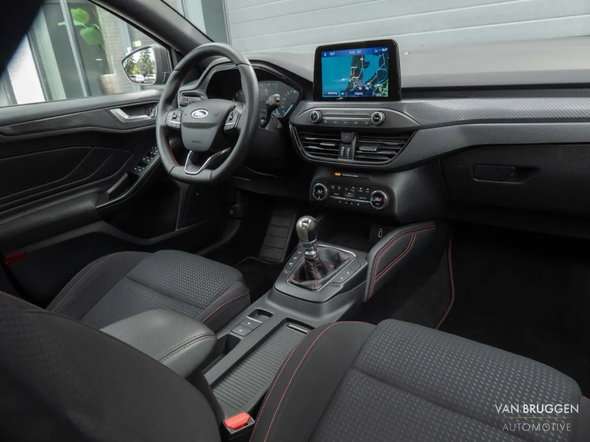1.0 EcoBoost ST Line Pano B&O