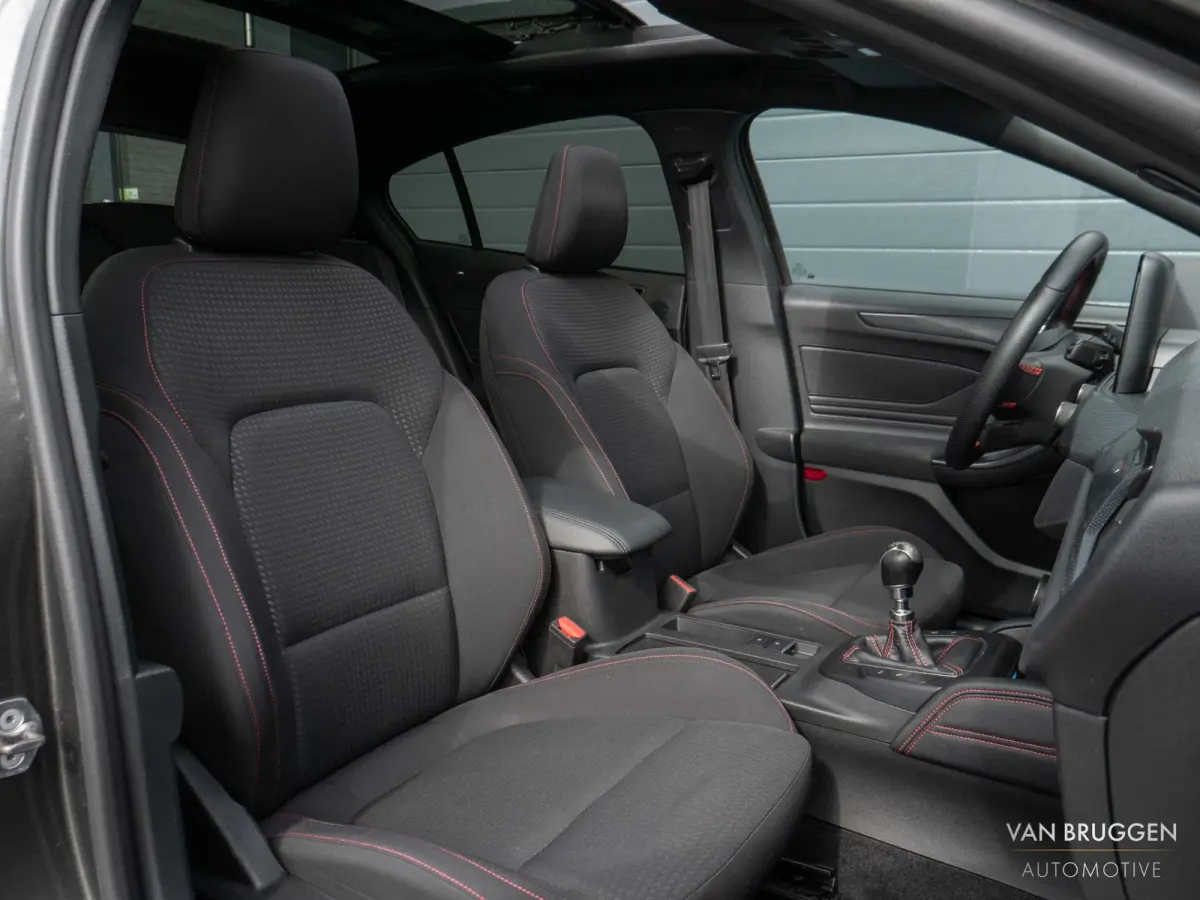 1.0 EcoBoost ST Line Pano B&O