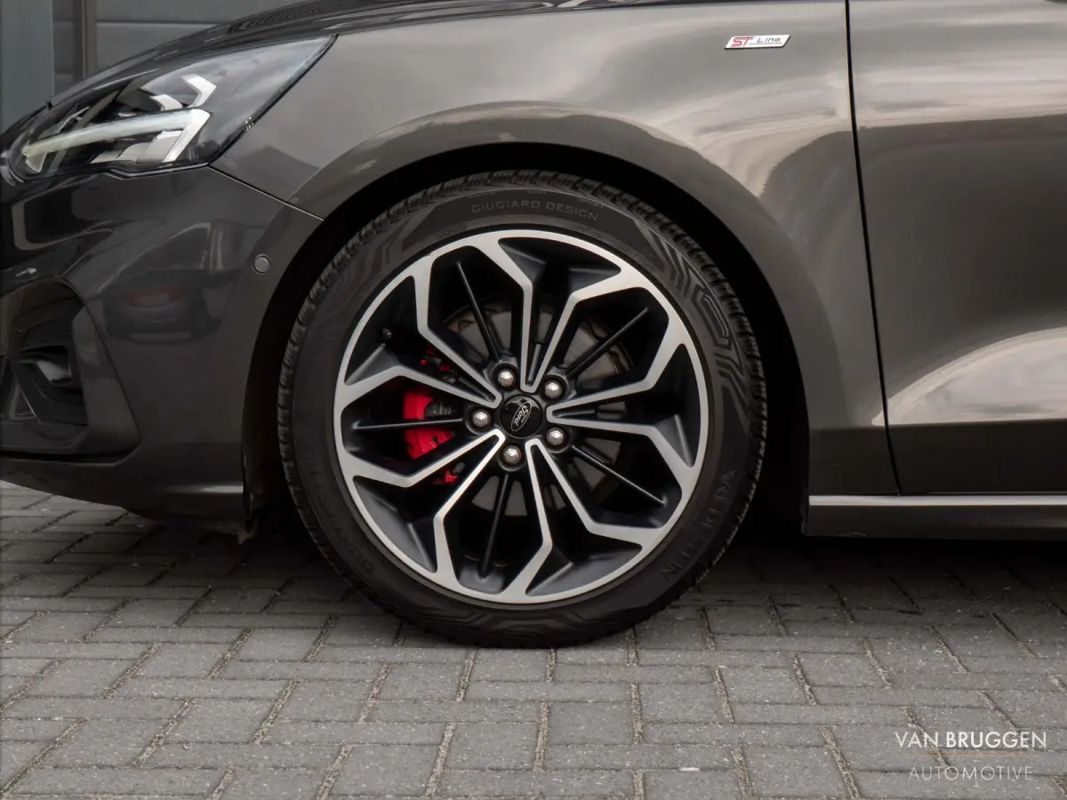 1.0 EcoBoost ST Line Pano B&O
