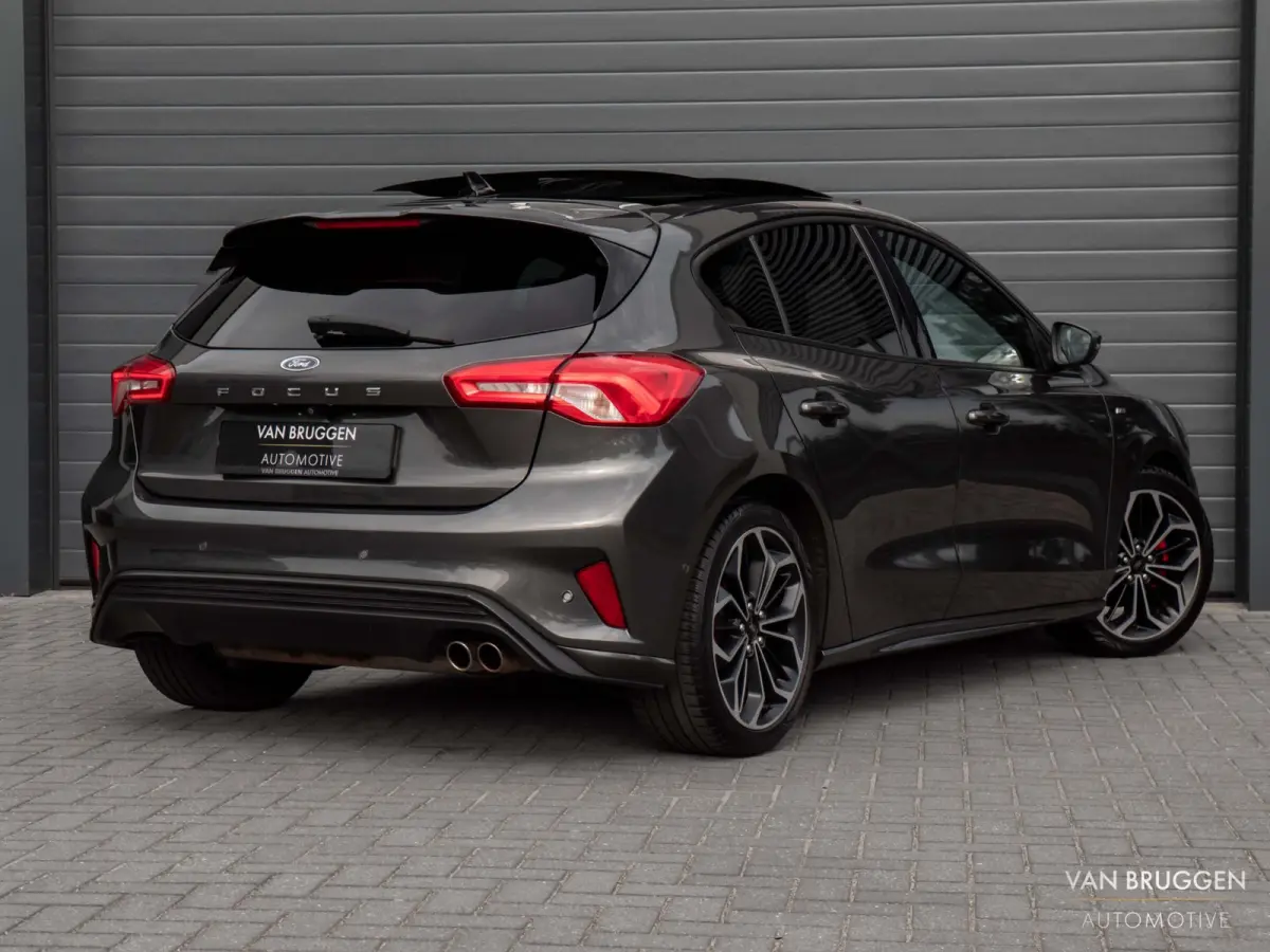 1.0 EcoBoost ST Line Pano B&O