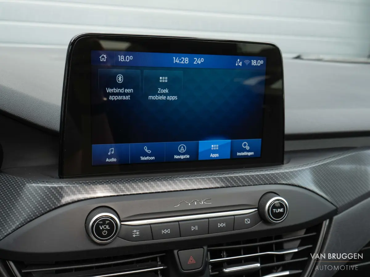 1.0 EcoBoost ST Line Pano B&O