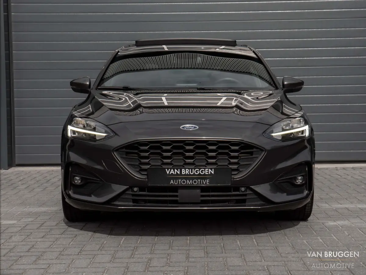 1.0 EcoBoost ST Line Pano B&O