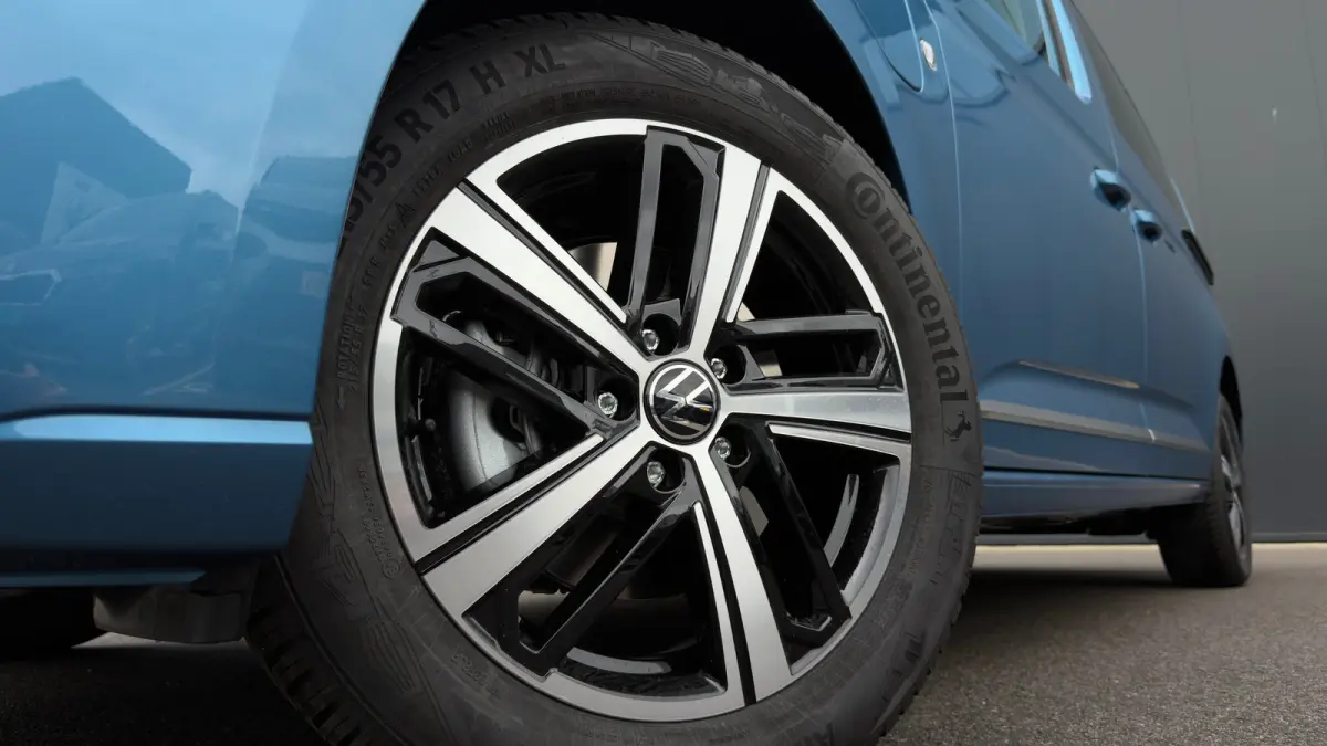 Maxi Style 1.5 eHybrid | Trekhaak voorbereiding | 7-Zits | 4-Seizoenen banden | App Connect