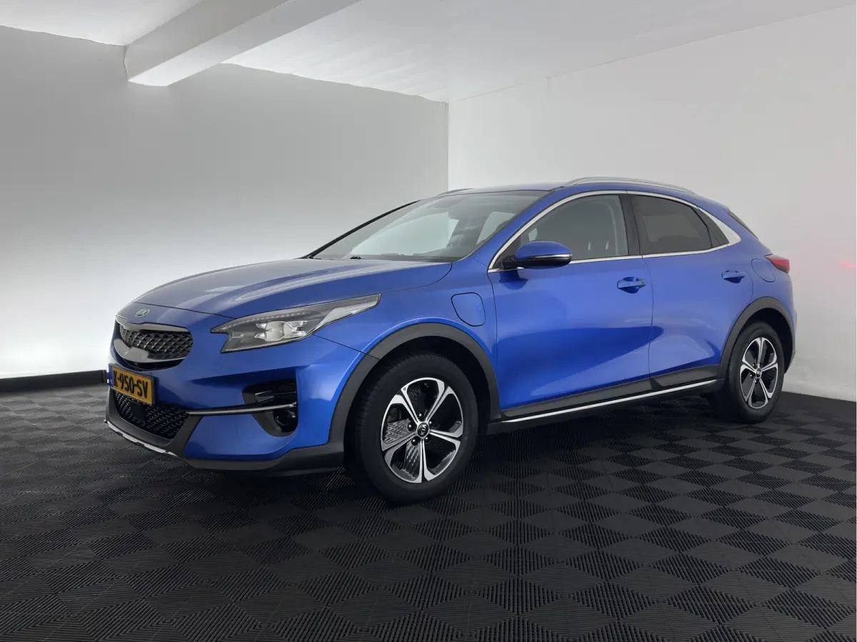1.6 GDi PHEV DynamicPlusLine (Plug-In) {SoH-97%} (INCL-BTW ) Aut.*LEATHER-FABRIC | FULL-LED | KEYLESS | NAVI-FULLMAP | HEATED-SPORTSEATS | CAMERA | DAB | LANE-ASSIST | ADAPT.CRUISE | PRIVACY