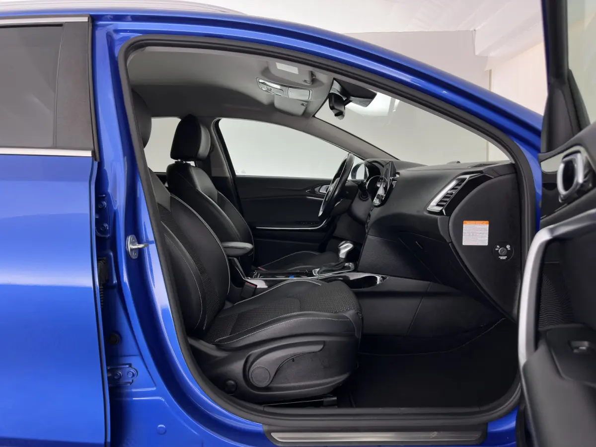 1.6 GDi PHEV DynamicPlusLine (Plug-In) {SoH-97%} (INCL-BTW ) Aut.*LEATHER-FABRIC | FULL-LED | KEYLESS | NAVI-FULLMAP | HEATED-SPORTSEATS | CAMERA | DAB | LANE-ASSIST | ADAPT.CRUISE | PRIVACY