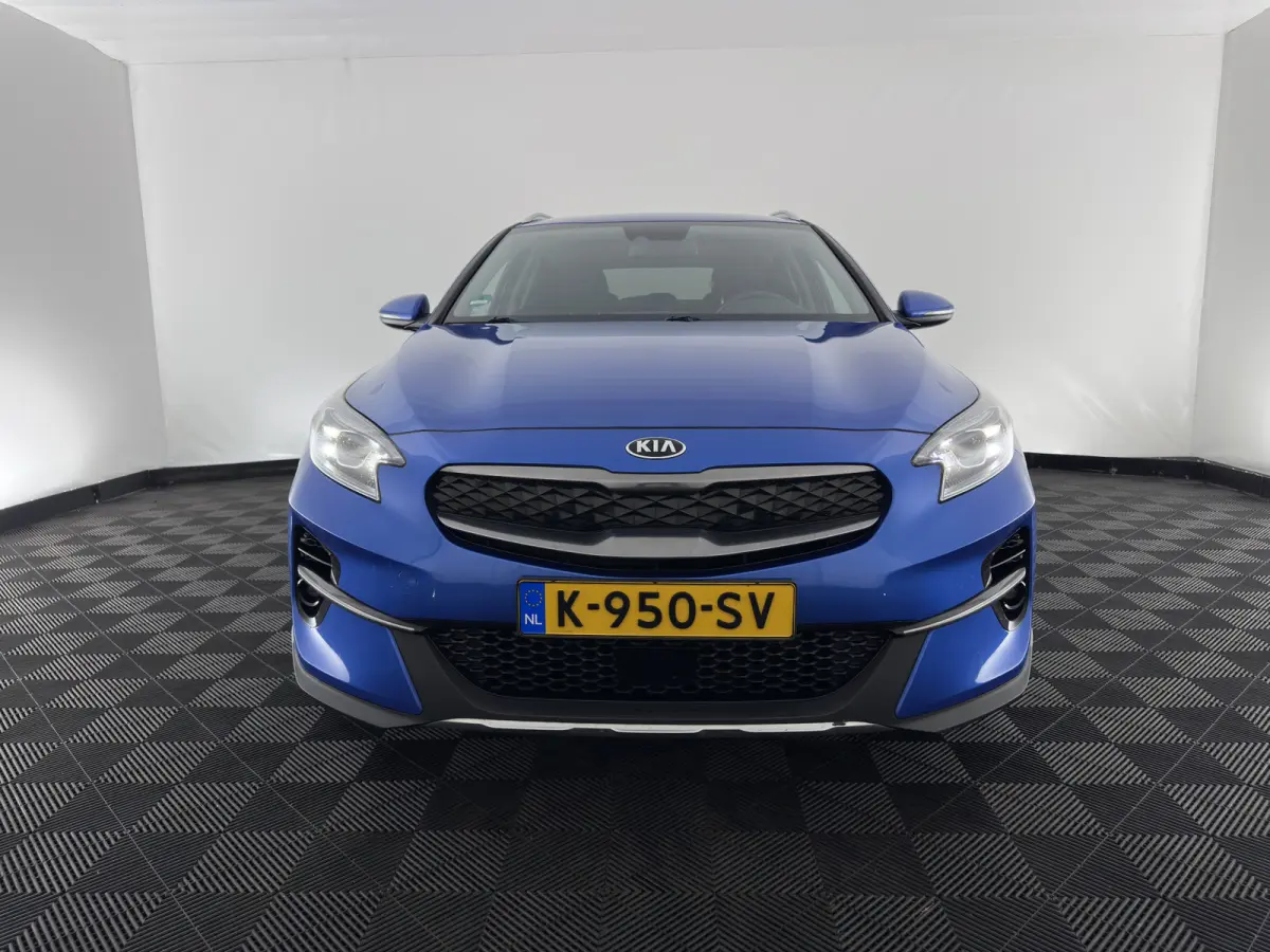 1.6 GDi PHEV DynamicPlusLine (Plug-In) {SoH-97%} (INCL-BTW ) Aut.*LEATHER-FABRIC | FULL-LED | KEYLESS | NAVI-FULLMAP | HEATED-SPORTSEATS | CAMERA | DAB | LANE-ASSIST | ADAPT.CRUISE | PRIVACY