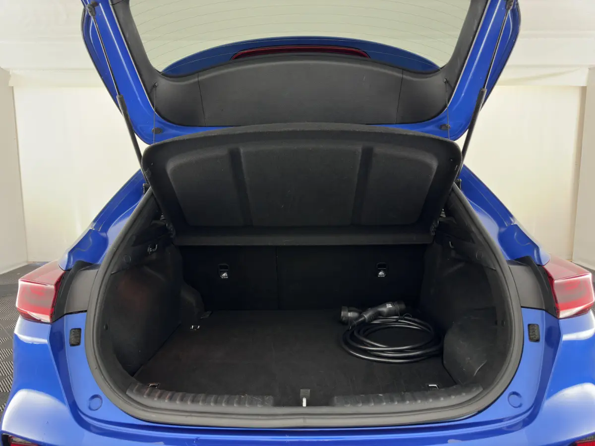 1.6 GDi PHEV DynamicPlusLine (Plug-In) {SoH-97%} (INCL-BTW ) Aut.*LEATHER-FABRIC | FULL-LED | KEYLESS | NAVI-FULLMAP | HEATED-SPORTSEATS | CAMERA | DAB | LANE-ASSIST | ADAPT.CRUISE | PRIVACY