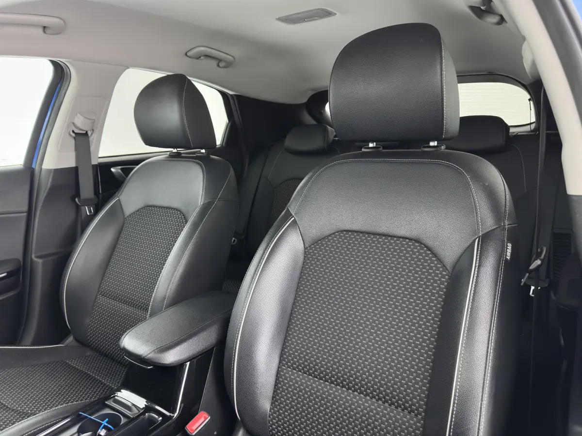 1.6 GDi PHEV DynamicPlusLine (Plug-In) {SoH-97%} (INCL-BTW ) Aut.*LEATHER-FABRIC | FULL-LED | KEYLESS | NAVI-FULLMAP | HEATED-SPORTSEATS | CAMERA | DAB | LANE-ASSIST | ADAPT.CRUISE | PRIVACY