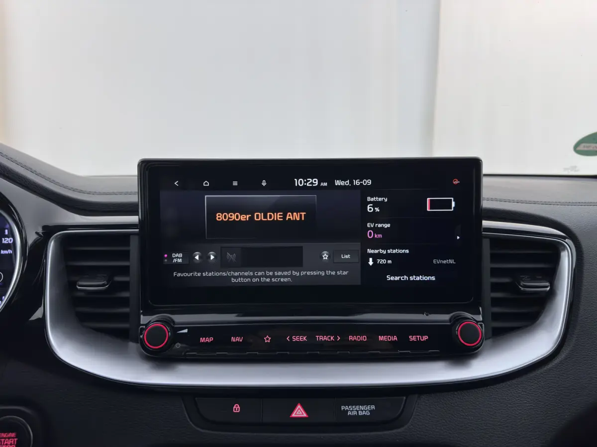 1.6 GDi PHEV DynamicPlusLine (Plug-In) {SoH-97%} (INCL-BTW ) Aut.*LEATHER-FABRIC | FULL-LED | KEYLESS | NAVI-FULLMAP | HEATED-SPORTSEATS | CAMERA | DAB | LANE-ASSIST | ADAPT.CRUISE | PRIVACY