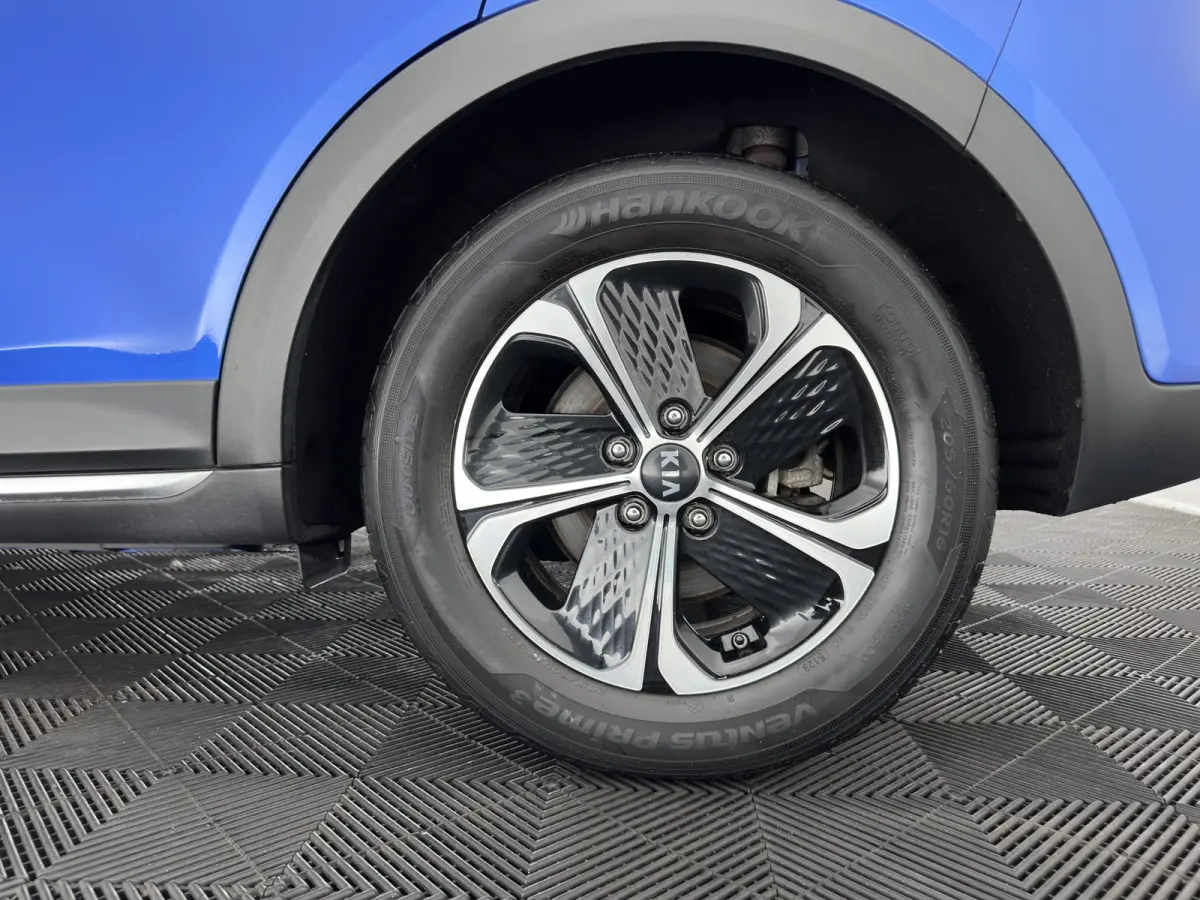 1.6 GDi PHEV DynamicPlusLine (Plug-In) {SoH-97%} (INCL-BTW ) Aut.*LEATHER-FABRIC | FULL-LED | KEYLESS | NAVI-FULLMAP | HEATED-SPORTSEATS | CAMERA | DAB | LANE-ASSIST | ADAPT.CRUISE | PRIVACY