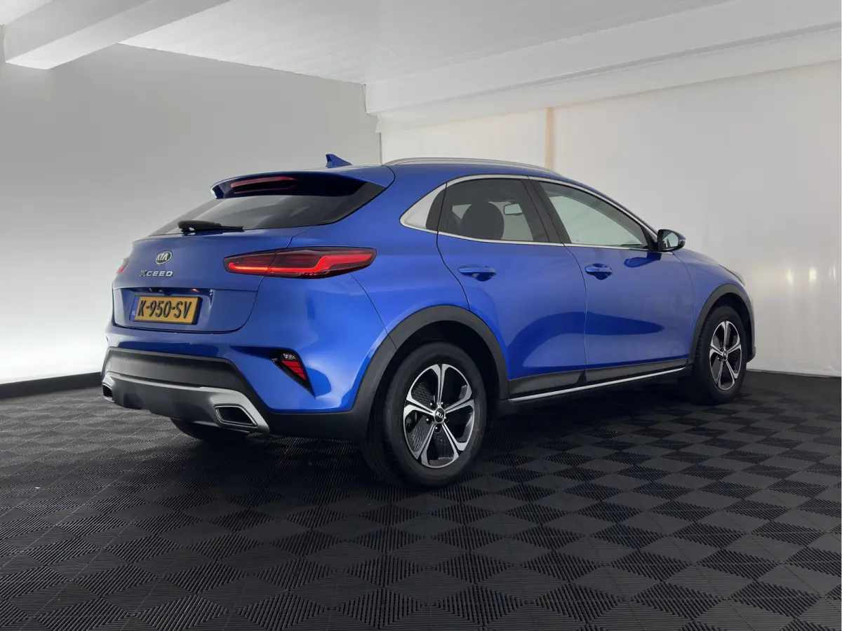 1.6 GDi PHEV DynamicPlusLine (Plug-In) {SoH-97%} (INCL-BTW ) Aut.*LEATHER-FABRIC | FULL-LED | KEYLESS | NAVI-FULLMAP | HEATED-SPORTSEATS | CAMERA | DAB | LANE-ASSIST | ADAPT.CRUISE | PRIVACY