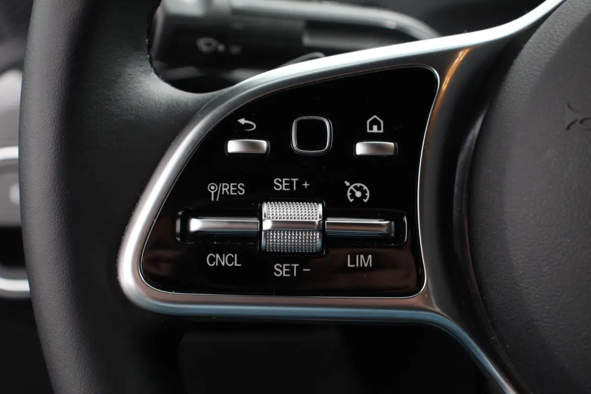 200 Automaat Progressive Navigatie Climate Control Led Trekhaak Stoelverwarming Half Leder Camera