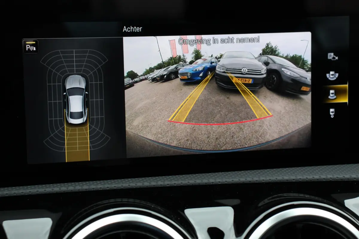 200 Automaat Progressive Navigatie Climate Control Led Trekhaak Stoelverwarming Half Leder Camera