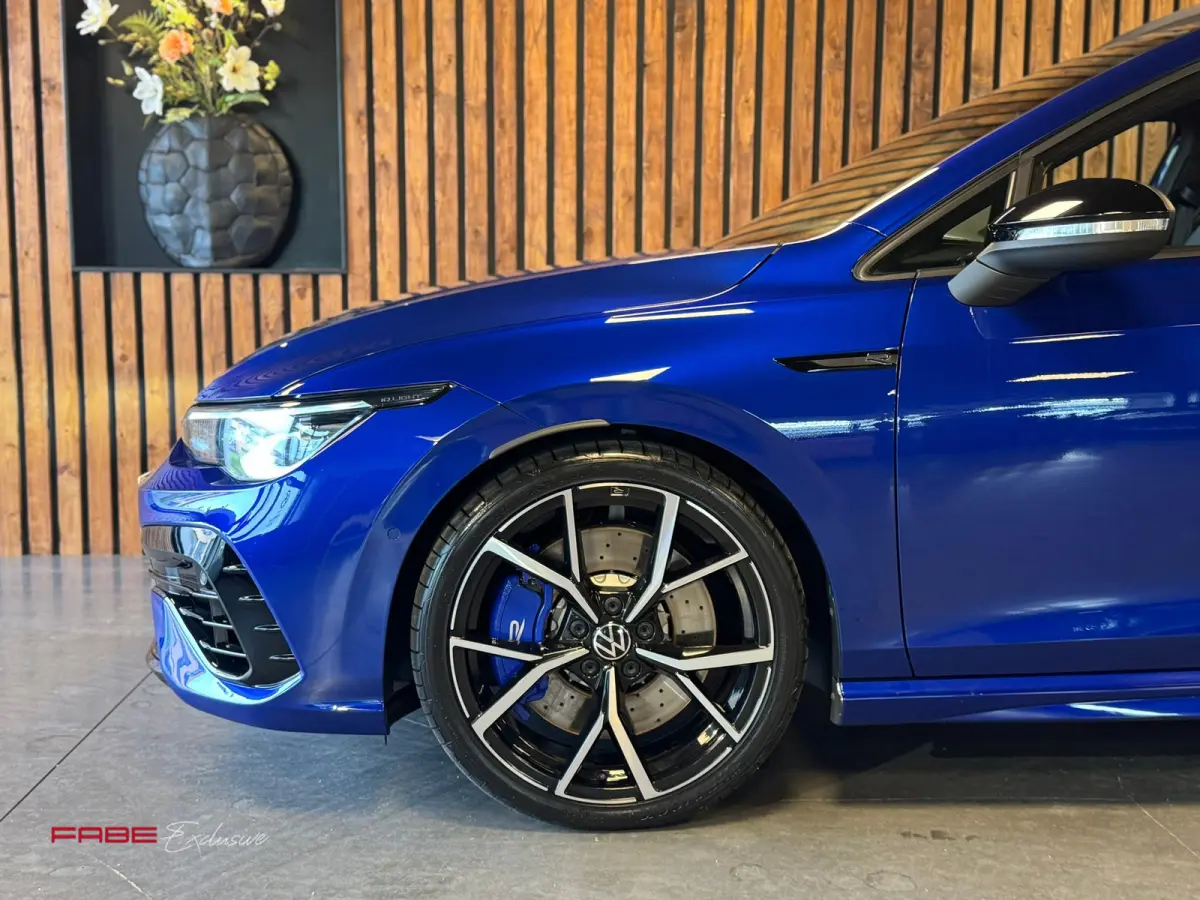 2.0 TSI R 4Motion / H/K / IQ Lights / HUD / Pano / Camera / Stuurverwarming