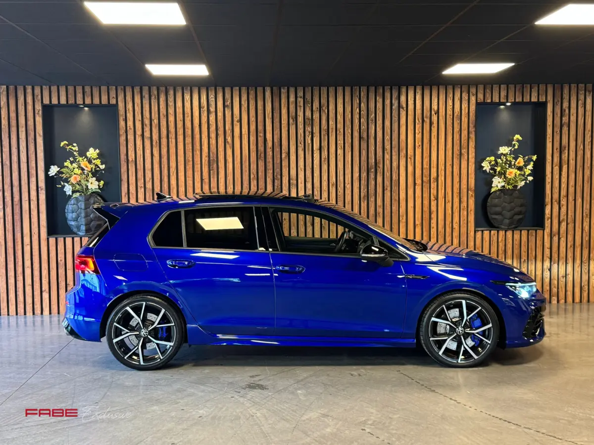 2.0 TSI R 4Motion / H/K / IQ Lights / HUD / Pano / Camera / Stuurverwarming